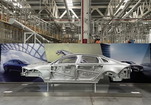 汽車(chē)工廠看不到飛濺的電焊火花,探秘奇瑞捷豹路虎常熟基地