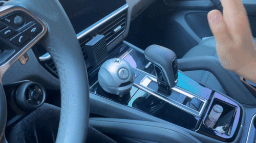 揮手感應,一秒散香 極具 科幻感 的車載香薰,一秒提升車飾逼格